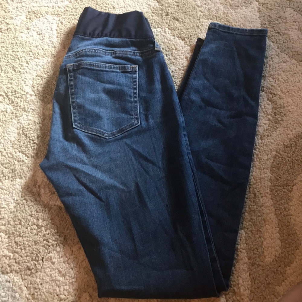 GAP Maternity Medium Wash 1/2 belly Band.